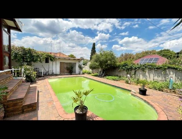 4 BEDROOM HOUSE FOR SALE IN LINMEYER